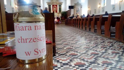 Podczas modlitw zbieramy pieniędze na pomoc Braciom / During the prayers we are collecting money for our Brothers in need in Middle East 